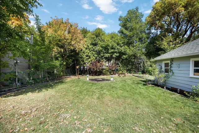 Additional image 32 of 12 Rosalie Ave