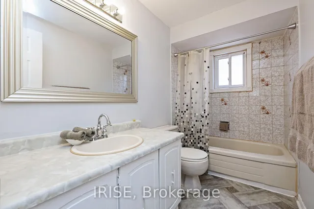 Additional image 32 of 115 Winter Gardens Tr