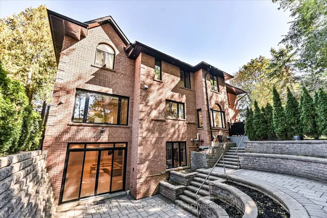 Additional image 48 of 2 Flaremore Cres