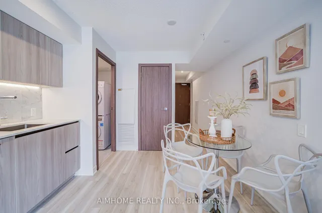 Additional image 12 of 19 Bathurst St Unit 1102