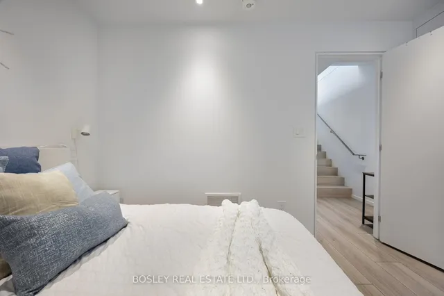 Additional image 31 of 147 Hanson St