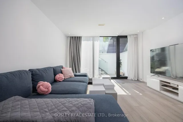 Additional image 32 of 147 Hanson St