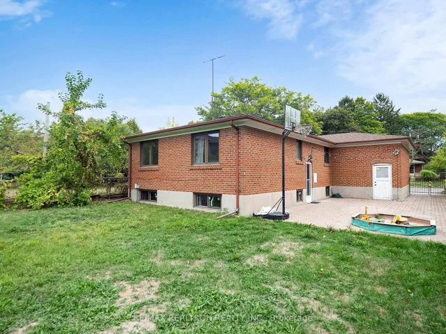 Additional image 45 of 52 Wynn Rd