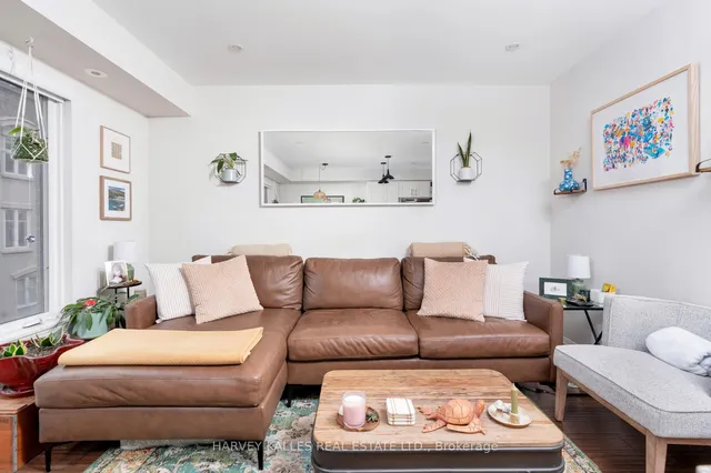 Additional image 4 of 34 Western Battery Rd Unit 413