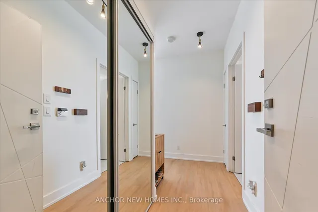 Additional image 8 of 12 York St Unit 4402