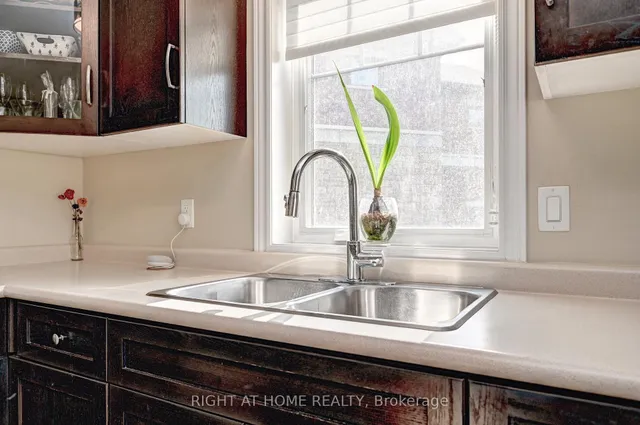 Additional image 20 of 1102 Fairway Rd Unit B