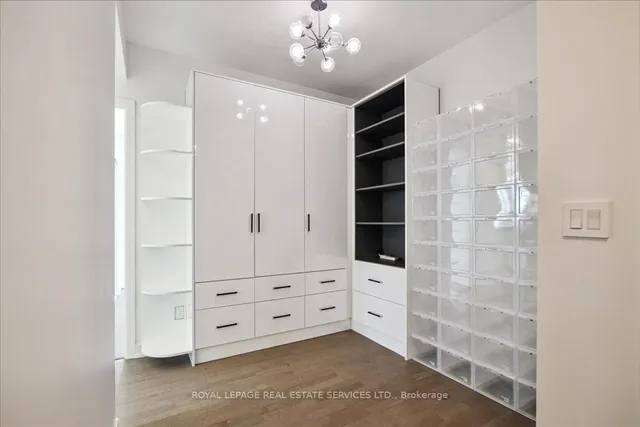 Additional image 2 of 501 St Clair Ave Unit 905