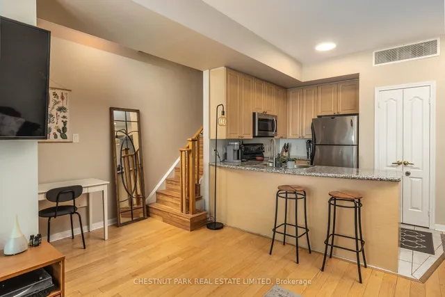 Additional image 6 of 98 Carr St Unit 11