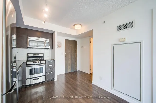 Additional image 9 of 68 Abell St Unit 727