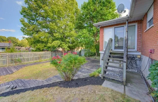 Additional image 49 of 12 Old York Cres