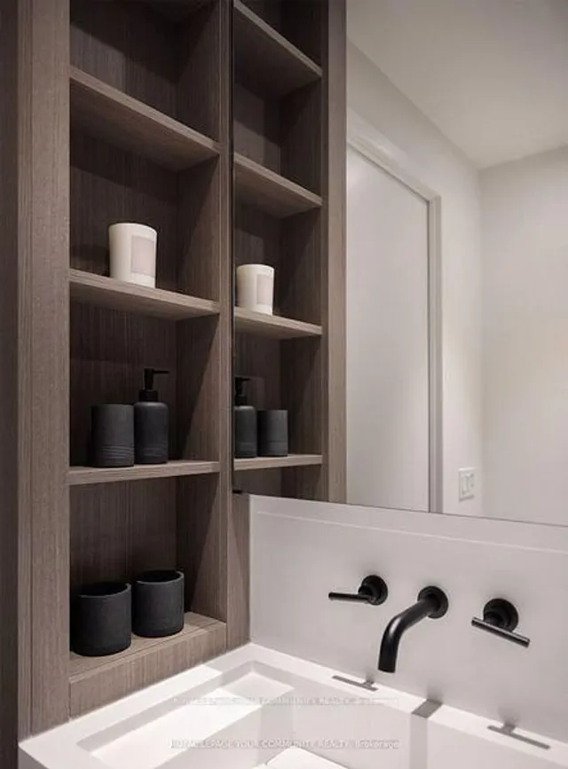 Additional image 7 of 55 Charles St Unit 1706