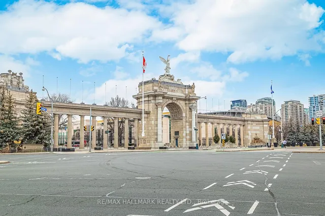 Additional image 40 of 35 Bastion St Unit 1910