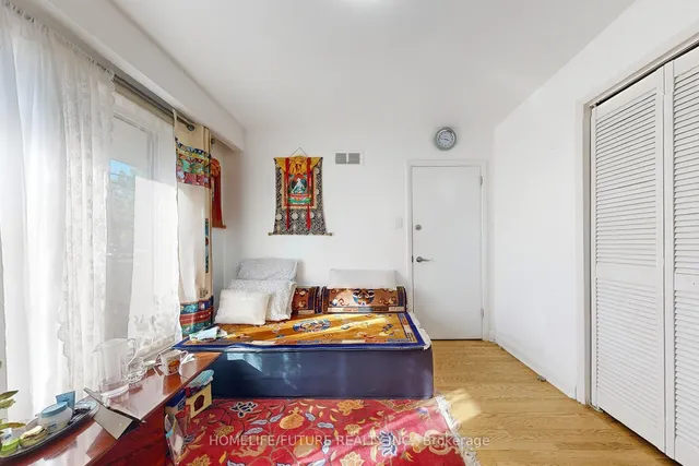 Additional image 34 of 1013 Islington Ave