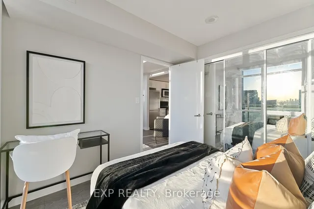 Additional image 14 of 15 Fort York Blvd Unit 4101