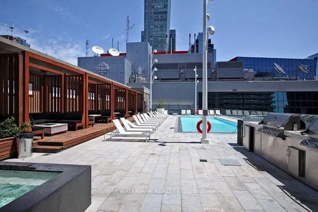 Additional image 41 of 300 Front St Unit 2213