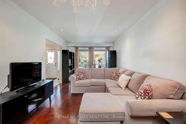 Additional image 12 of 8A Ruthven Pl