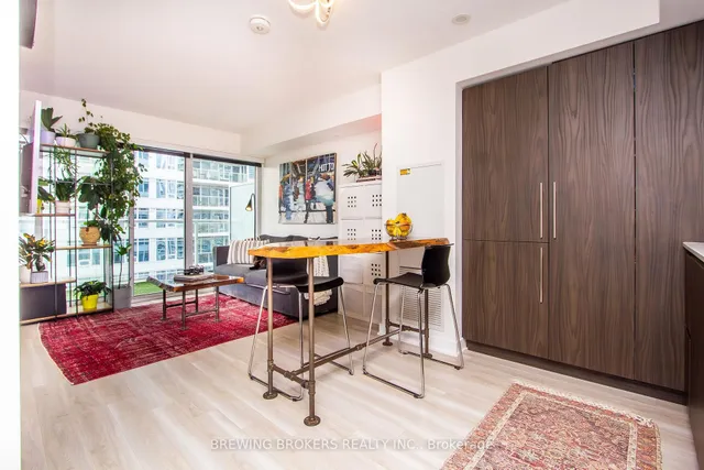 Additional image 2 of 17 Bathurst St Unit 1503