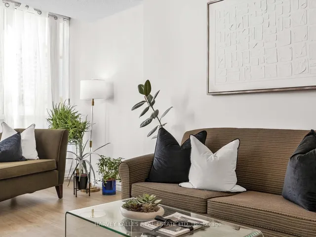 Additional image 12 of 2550 Lawrence Ave Unit 211