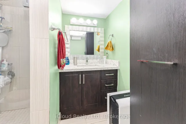 Additional image 36 of 40 Rabbit Lane Unit 10