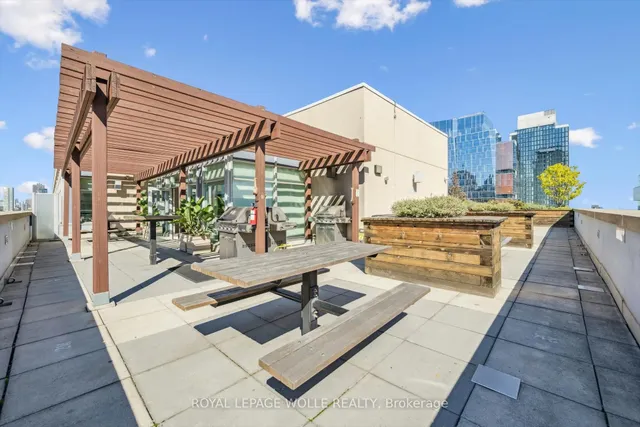 Additional image 29 of 230 King St Unit 1109