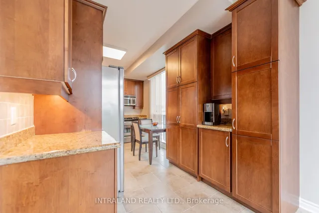 Additional image 9 of 4200 Bathurst St Unit 705