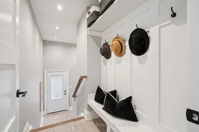 Additional image 40 of 28 Burwood Rd