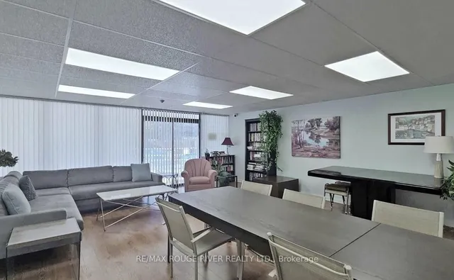 Additional image 35 of 40 Chichester Pl Unit 203