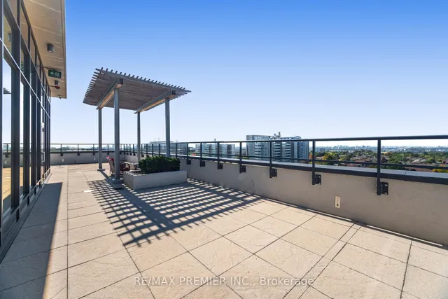 Additional image 43 of 2800 KEELE St Unit TH 107