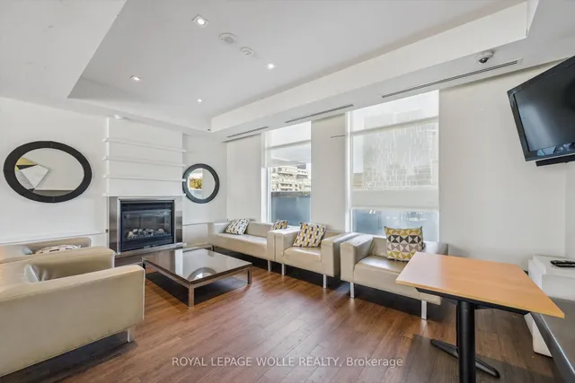 Additional image 20 of 230 King St Unit 1109