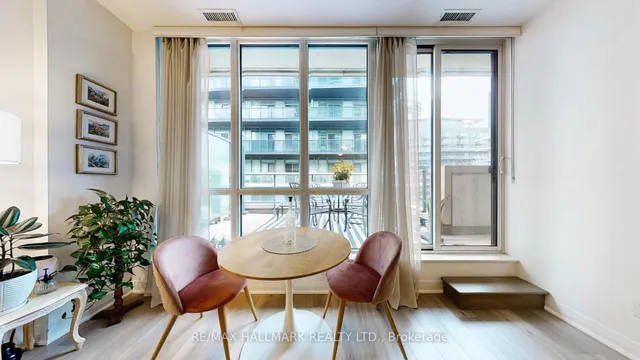 Additional image 14 of 60 Annie Craig Dr Unit 1008