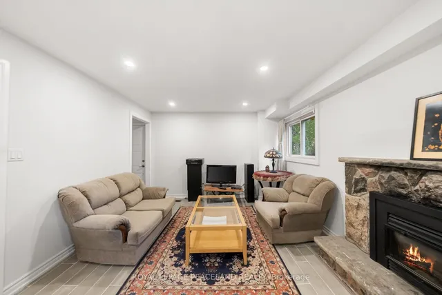 Additional image 29 of 105 Apache Tr