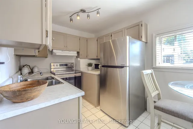 Additional image 15 of 35 Porter Cres