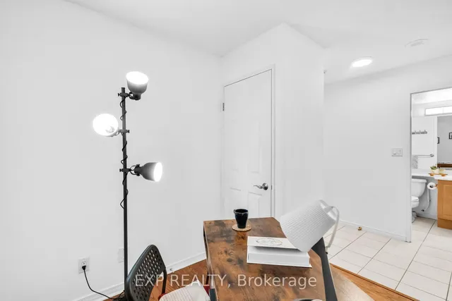 Additional image 14 of 230 King St Unit 812