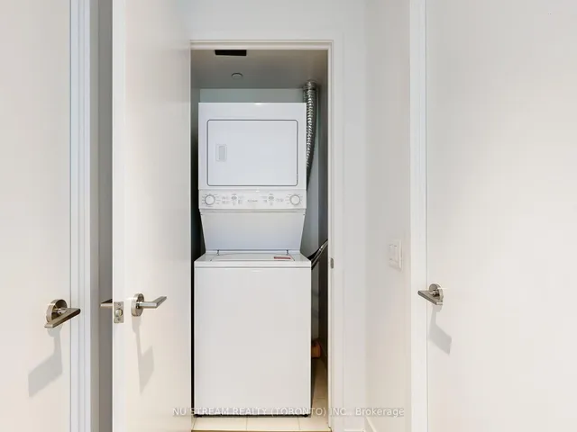 Additional image 18 of 15 Queens Quay East Quay Unit 2106