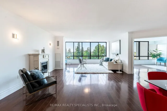 Additional image 5 of 65 Skymark Dr Unit 201