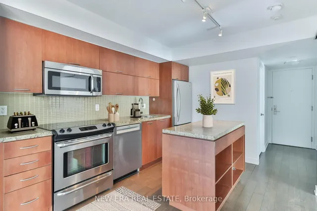 Additional image 8 of 126 Simcoe St Unit 411