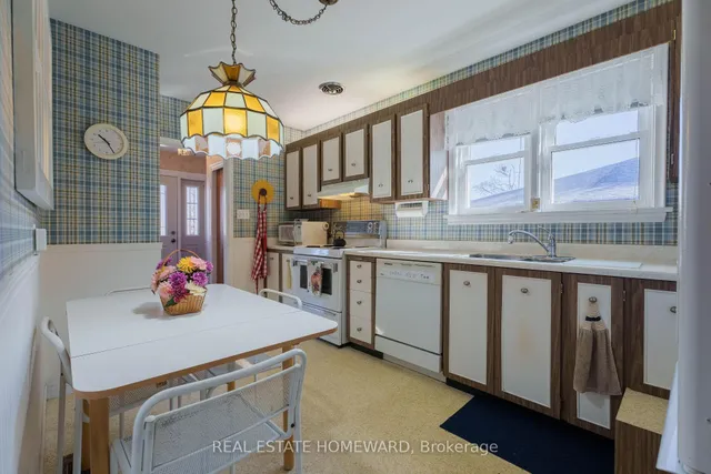 Additional image 17 of 3 Chestermere Blvd