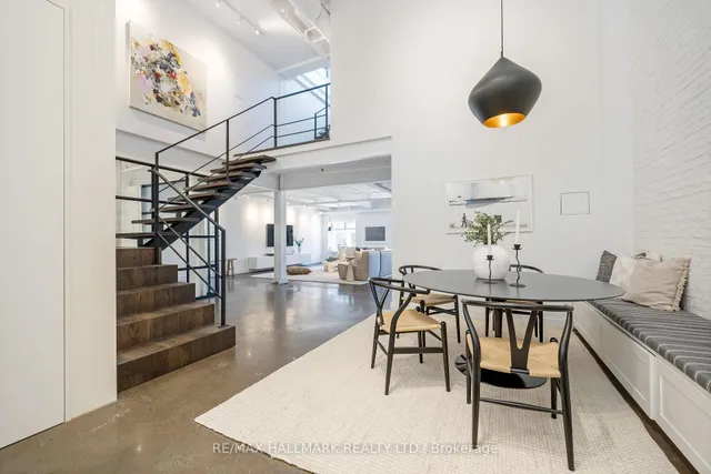 Additional image 4 of 326 Carlaw Ave Unit 102