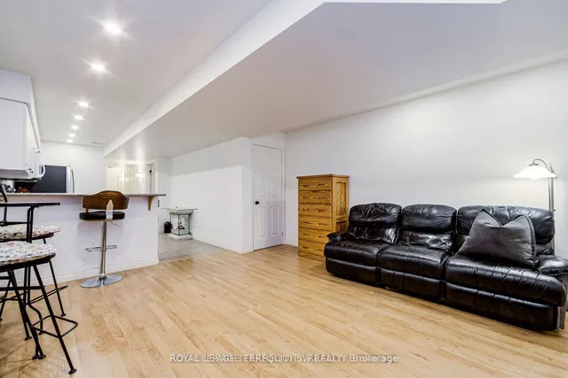 Additional image 35 of 329 Lippincott St