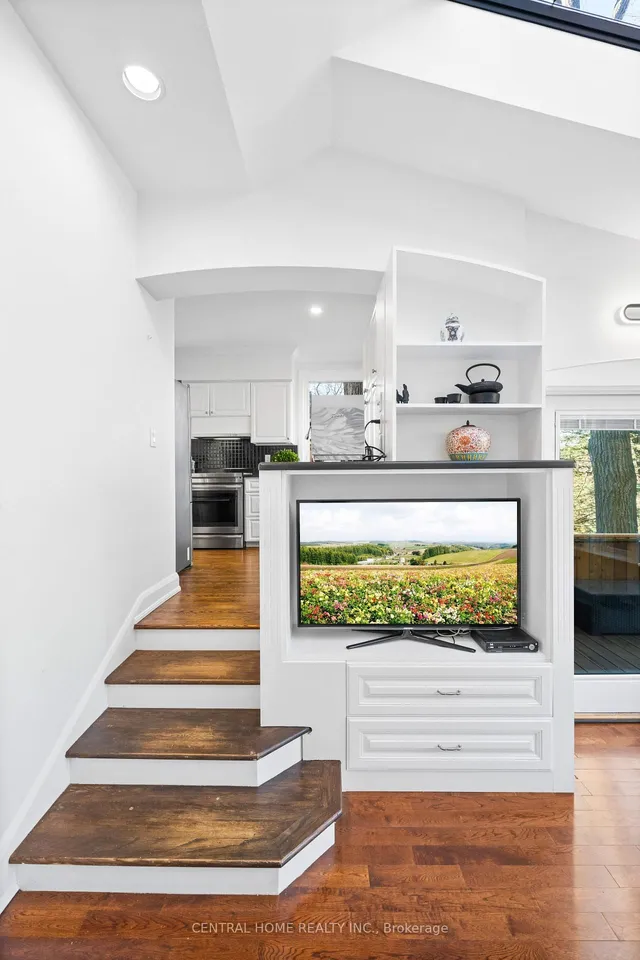 Additional image 21 of 70 Pine Cres