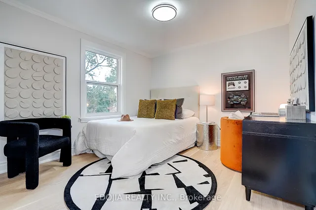 Additional image 26 of 229 Empress Ave