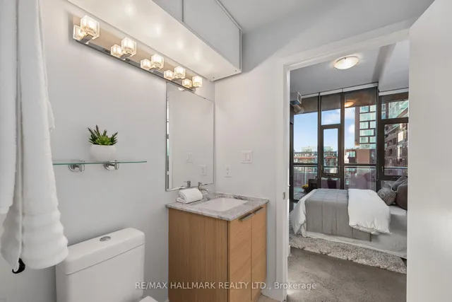 Additional image 13 of 625 Queen St Unit 503