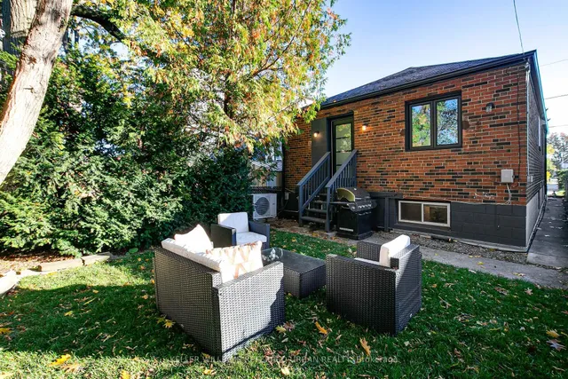 Additional image 50 of 106 Leyton Ave