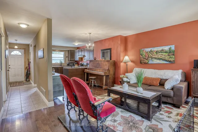 Additional image 8 of 74 Crab Appleway