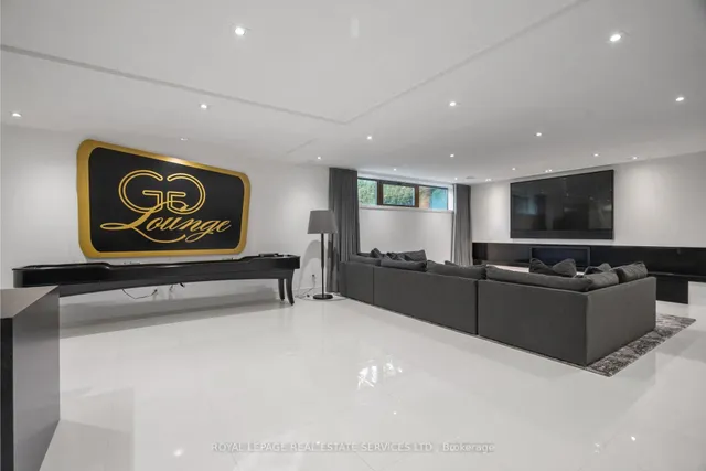 Additional image 36 of 96 Montgomery Rd