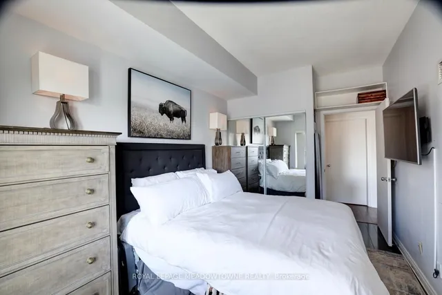 Additional image 15 of 600 Queens Quay Unit 633