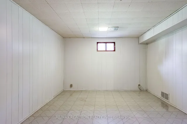 Additional image 16 of 18 Axsmith Cres