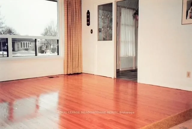 Additional image 7 of 99 Silverstone Dr