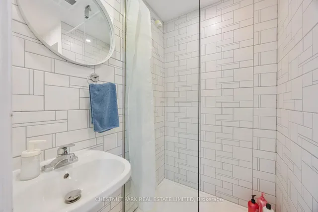 Additional image 24 of 62 Garnet Ave