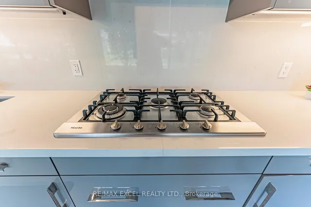 Additional image 14 of 29 Queens Quay Unit Th127